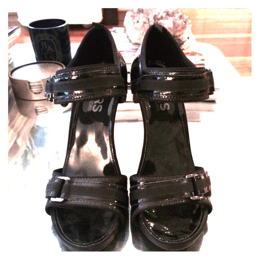 Micheal Kors Heels